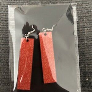 Leaf Patterned Earrings - NWT (1/$10 or 2/$15)